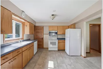 130 N Woodworth Street, Elmwood, WI 54740 - Photo 8