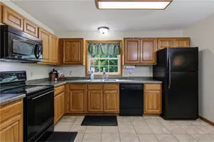 2231 Frank St, Eau Claire, WI 54703 - Photo 12