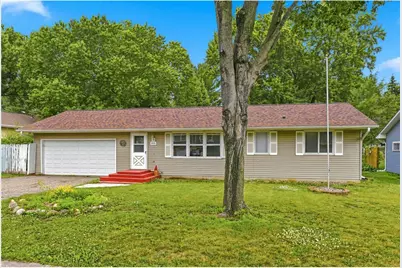 925 Roosevelt Street, River Falls, WI 54022 - Photo 1