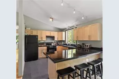 4008 Pennsylvania Avenue, Eagan, MN 55123 - Photo 8