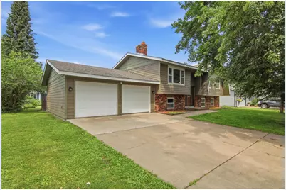 915 W Marshall Street, Rice Lake, WI 54868 - Photo 2