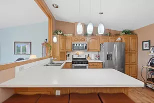 1022 W Ridge Ct, New Richmond, WI 54017 - Photo 10