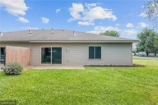 225 Helen St, Roberts, WI 54023 - Photo 28