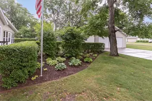2216 3rd St, Menomonie, WI 54751 - Photo 4