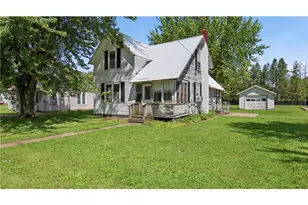 427 E River Ave, Barron, WI 54812 - Photo 4
