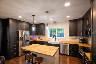 615 Vine St, Hudson, WI 54016 - Photo 8