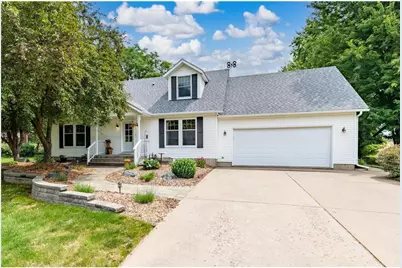 67 W Wood Ridge Drive, River Falls, WI 54022 - Photo 2