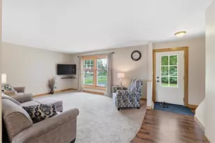 67 W Wood Rdg Dr, River Falls, WI 54022 - Photo 6
