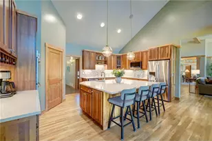 294 Salishan Dr, Troy Township, WI 54016 - Photo 6