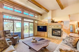 294 Salishan Dr, Troy Township, WI 54016 - Photo 8