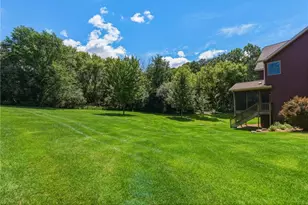 365 English Ct Dr, Troy Township, WI 54016 - Photo 36