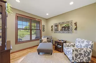365 English Ct Dr, Troy Township, WI 54016 - Photo 18