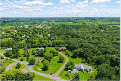 365 English Court Drive, Troy Township, WI 54016 - Photo 46