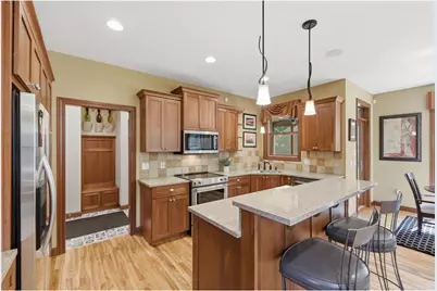 365 English Court Drive, Troy Township, WI 54016 - Photo 10