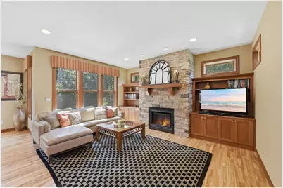 365 English Court Drive, Troy Township, WI 54016 - Photo 6