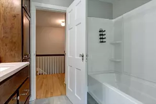 1319 Oakwood Ave, Menomonie, WI 54751 - Photo 22