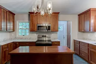 1319 Oakwood Ave, Menomonie, WI 54751 - Photo 18