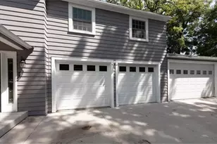 1319 Oakwood Ave, Menomonie, WI 54751 - Photo 4