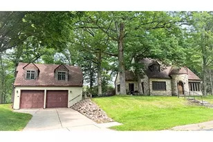 910 Oakwood Blvd, Menomonie, WI 54751 - Photo 1
