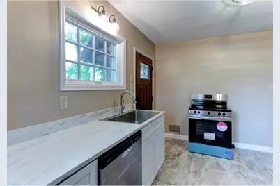 910 Oakwood Boulevard, Menomonie, WI 54751 - Photo 16