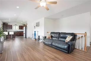 869 161st St, Hammond Township, WI 54015 - Photo 10