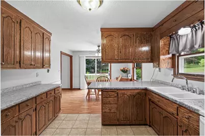 843 Yellowstone Trail, Hudson, WI 54016 - Photo 6