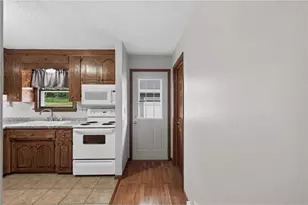 843 Yellowstone Trail, Hudson, WI 54016 - Photo 8