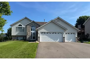 816 River Terrace, Prescott, WI 54021 - Photo 2