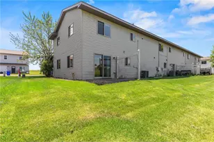 415 Sierra Pl, Roberts, WI 54023 - Photo 22