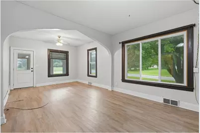 146 W Winter Avenue, Elmwood, WI 54740 - Photo 6