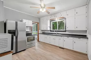 146 W Winter Ave, Elmwood, WI 54740 - Photo 8