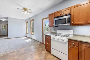 979 Victoria St, Saint Paul, MN 55103 - Photo 10