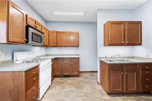 979 Victoria St, Saint Paul, MN 55103 - Photo 12