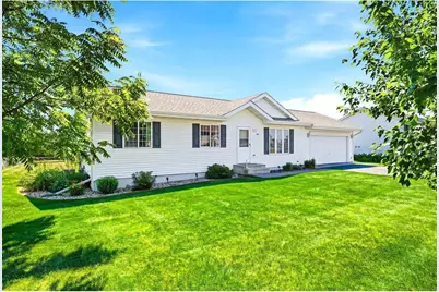 418 Marc Street, Star Prairie, WI 54026 - Photo 4