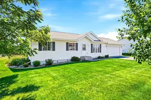 418 Marc St, Star Prairie, WI 54026 - Photo 4