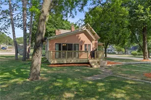 1221 10th St, Menomonie, WI 54751 - Photo 22
