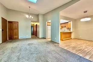 18462 Creeks Bend Dr, Minnetonka, MN 55345 - Photo 10