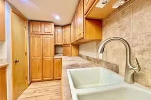 18462 Creeks Bend Dr, Minnetonka, MN 55345 - Photo 12