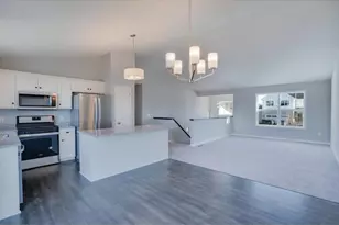 981 Willow Gln Ave, Somerset, WI 54025 - Photo 8
