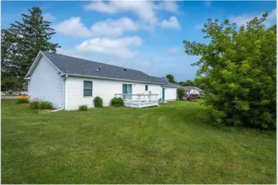 340 Prentice Street, Clayton, WI 54004 - Photo 4