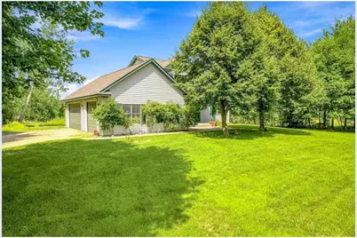 844 Moonbeam Road, Hudson, WI 54016 - Photo 2