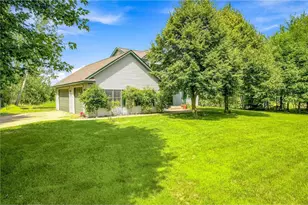 844 Moonbeam Rd, Hudson, WI 54016 - Photo 2