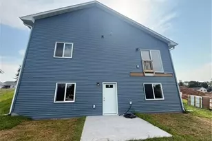 206 Blackhawk Dr, Woodville, WI 54028 - Photo 6