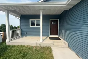 206 Blackhawk Dr, Woodville, WI 54028 - Photo 2