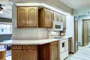 2904 Schabacker Ct, Menomonie, WI 54751 - Photo 8
