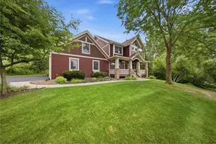 317 Meadow Ridge Ct, Troy Township, WI 54016 - Photo 1
