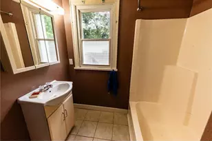 2316 6th St, Eau Claire, WI 54703 - Photo 8