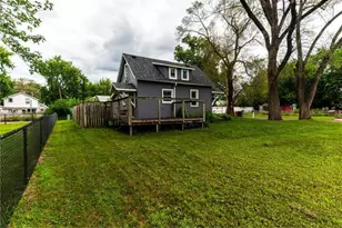 2316 6th St, Eau Claire, WI 54703 - Photo 14