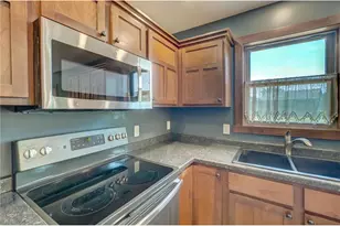 314 Steelhead Dr, River Falls, WI 54022 - Photo 8