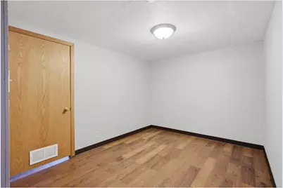 124 W 6th Street, New Richmond, WI 54017 - Photo 12